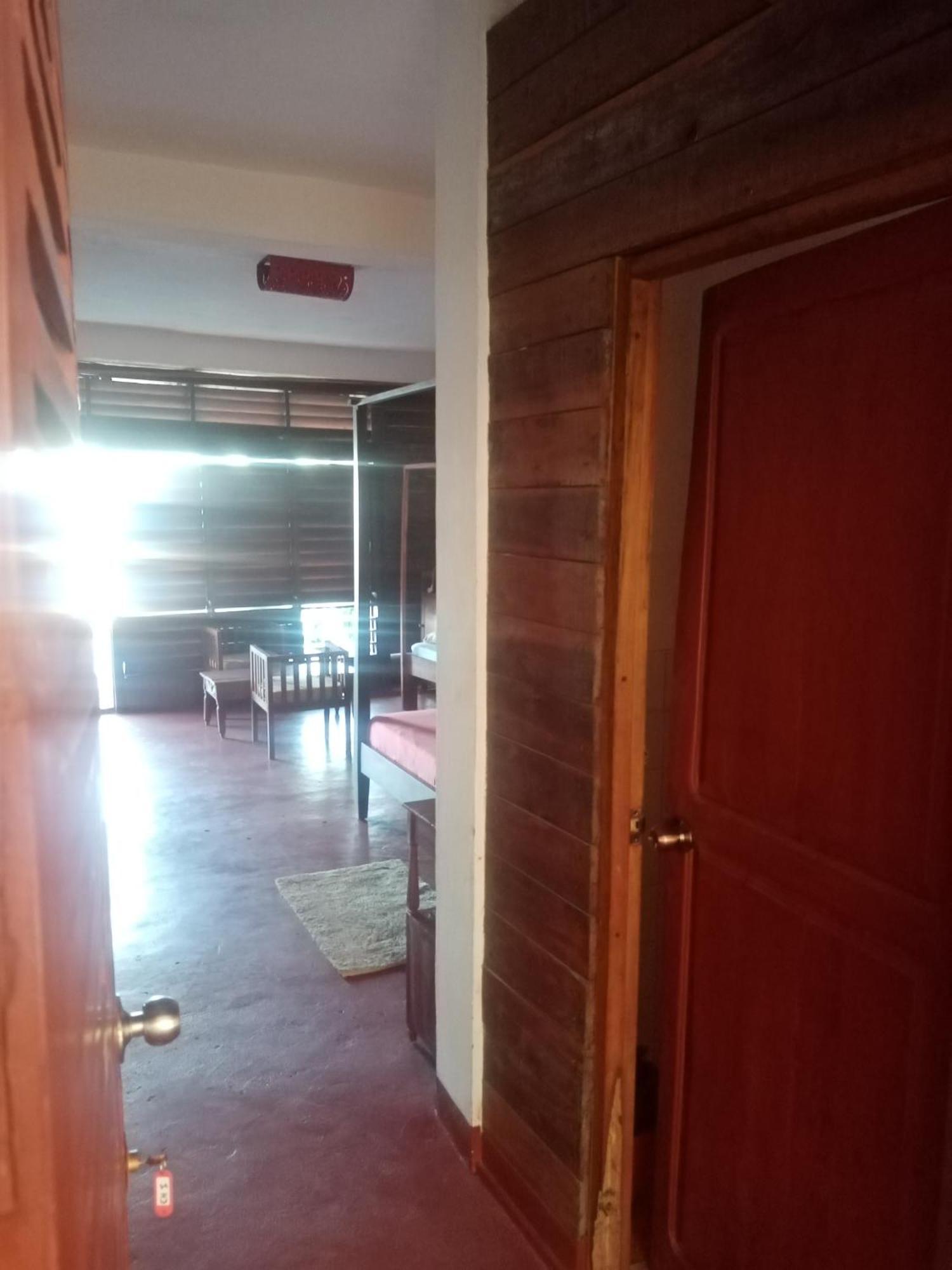 Villa Mena Нуси-Бе Экстерьер фото